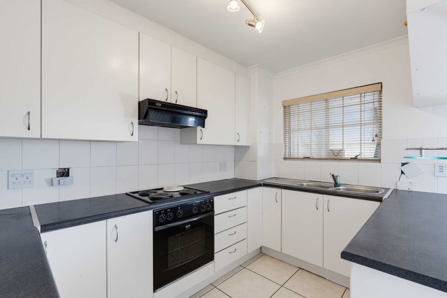 2 Bedroom Property for Sale in Royal Ascot Western Cape